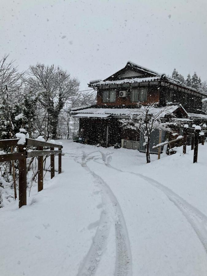 余呉の里山-ランプの宿-さくら Nagahama  Exterior photo